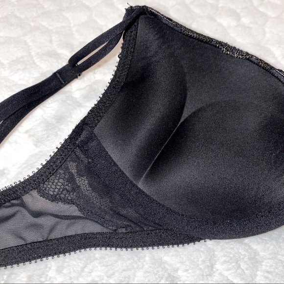 32B VS Miraculous Bombshell Bra Seduction - Picture 10 of 11